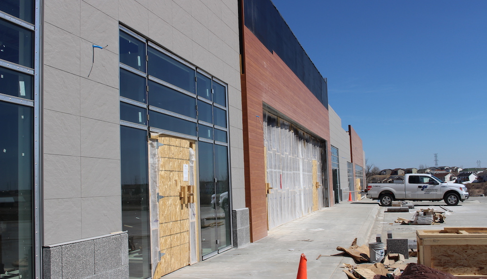 JLL Report: Retail renovation drives construction growth in 2016