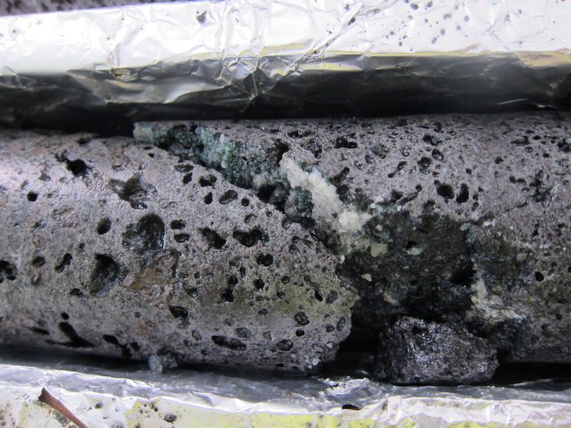 A Basalt core containing carbonates