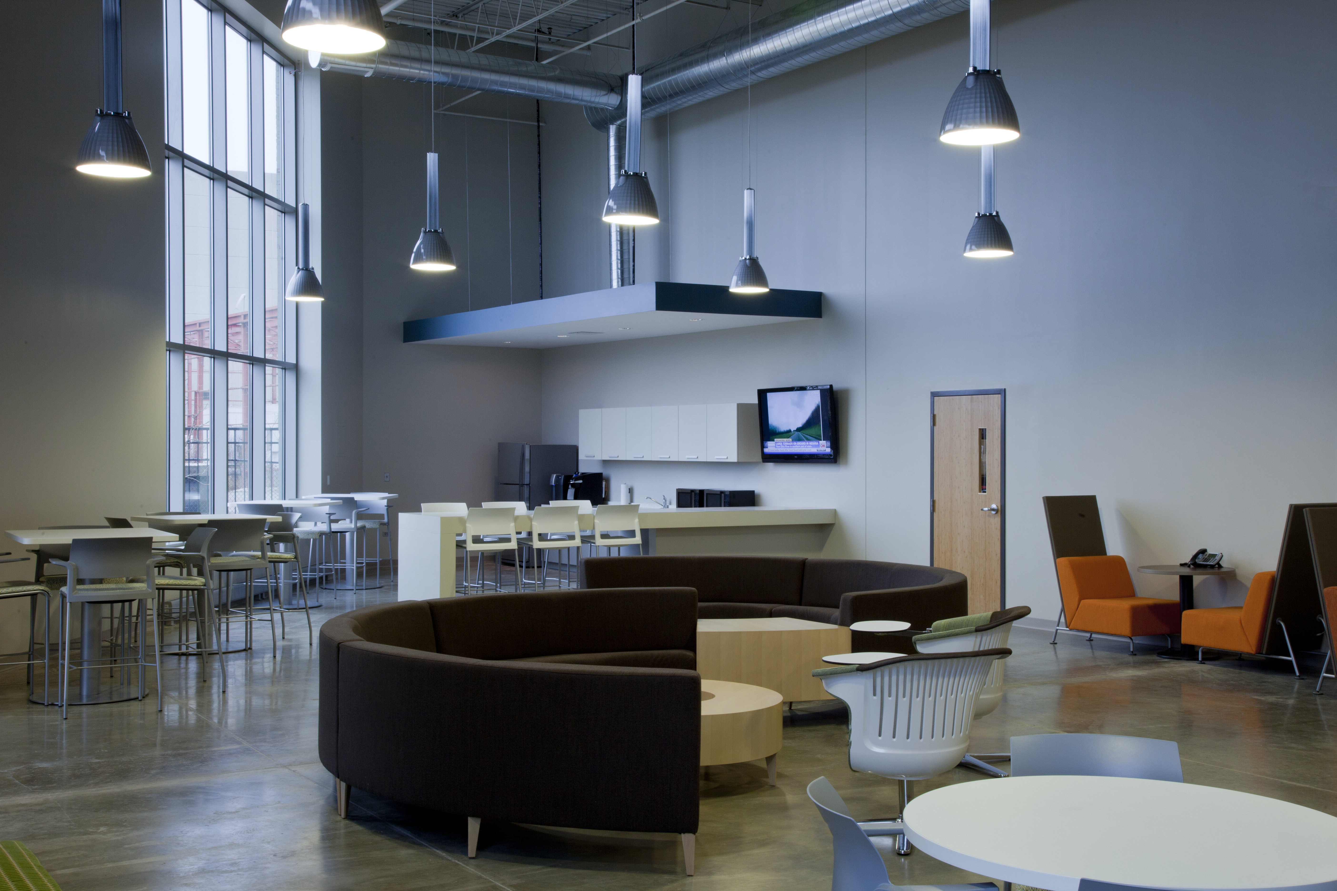 The Office Concepts build-out included approximately 15,000-sf of office and 15