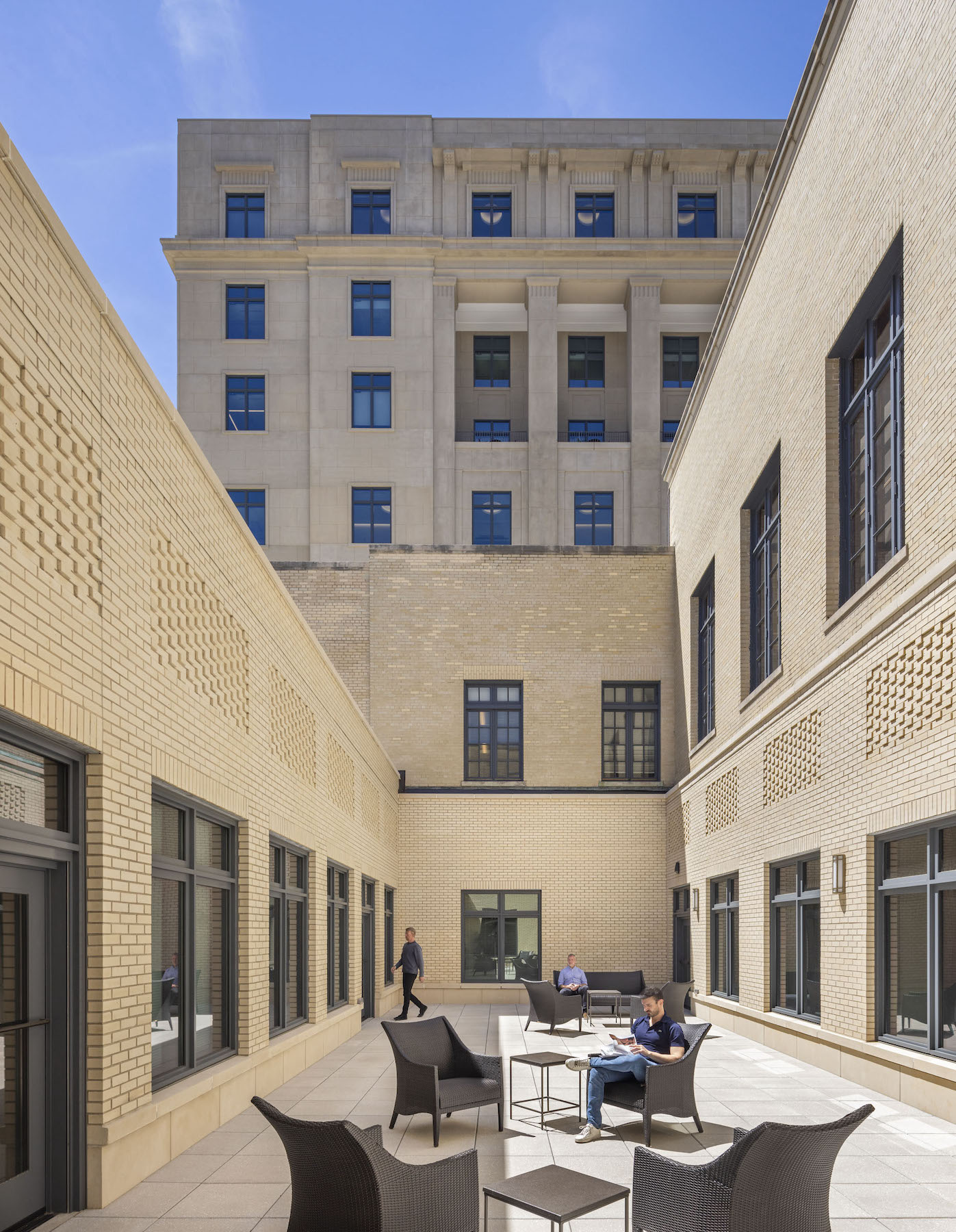 A historic courthouse in Charlotte is updated and expanded by Robert A.M. Stern Architects