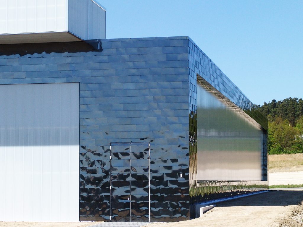 Metal roof and wall panels provide strong wind resistance