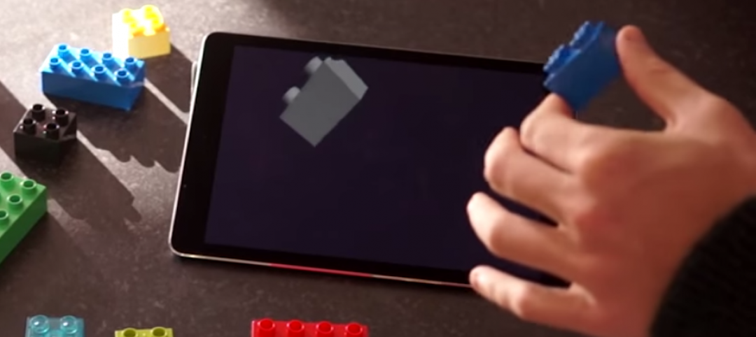 With the Lego X system, users can transfer the forms they’ve created with legos into real-time digital files.