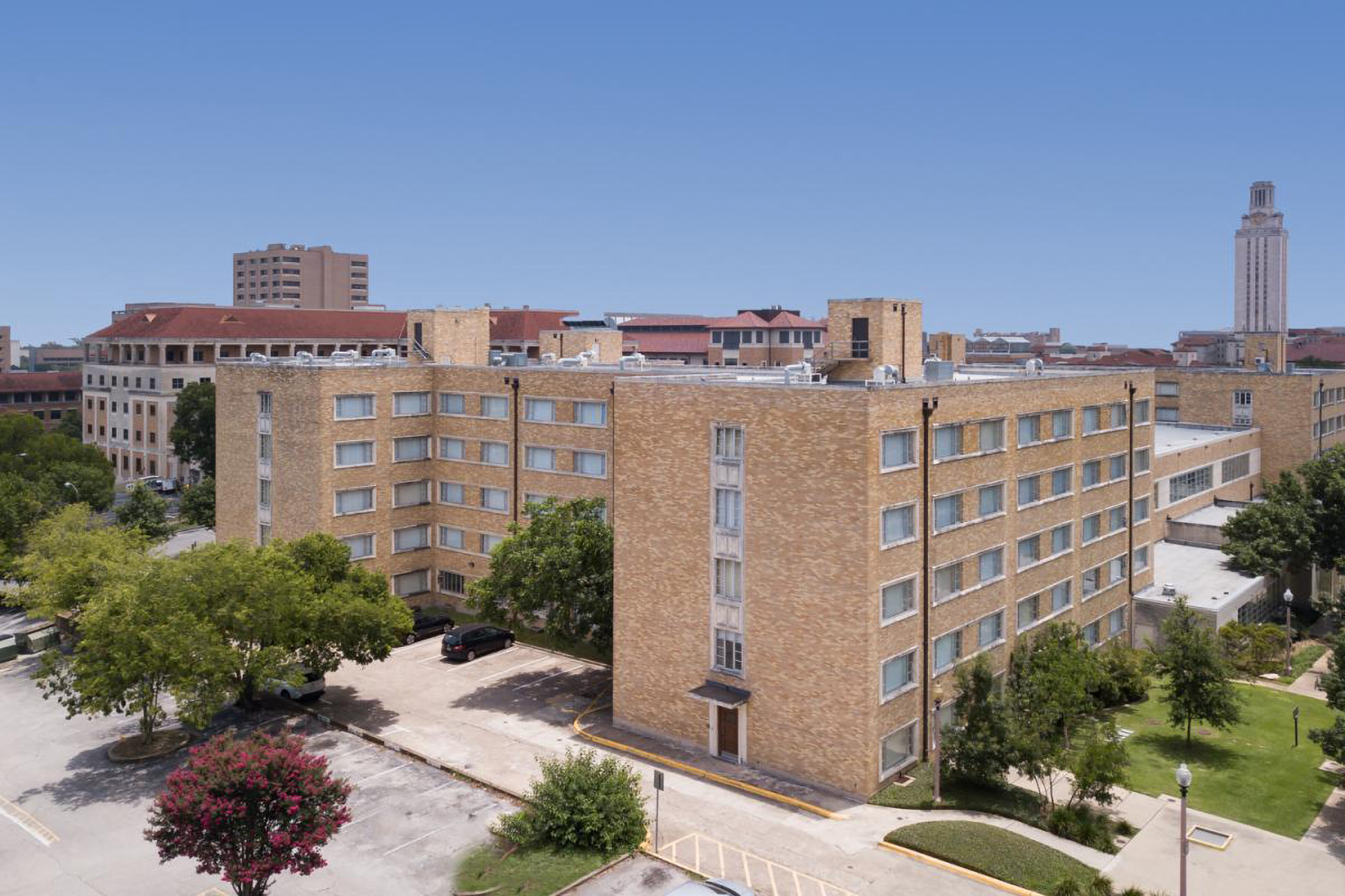 Kinsolving Hall, University of Texas - Austin, exterior