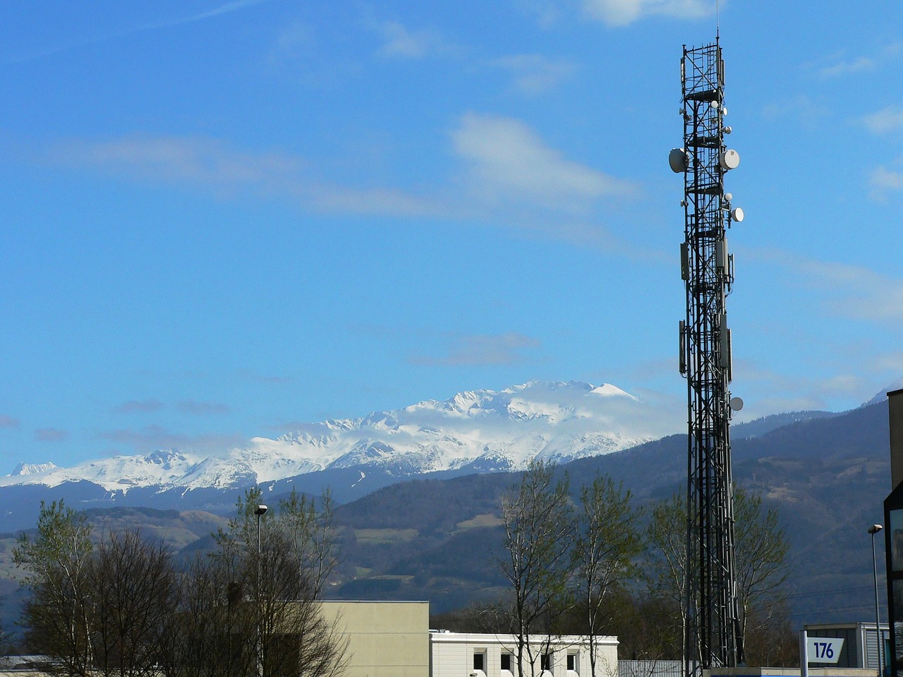 2021 Telecommunications Facility Sector Giants antenna-g0837307f5_1280
