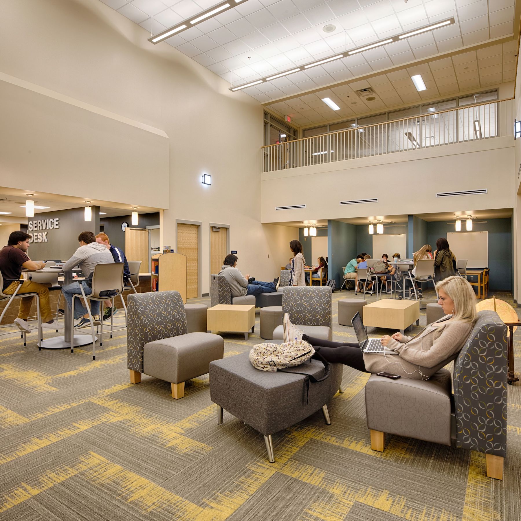 Media Center in Hermantown (Minn.) high school. images: Wold Architects & Engineers