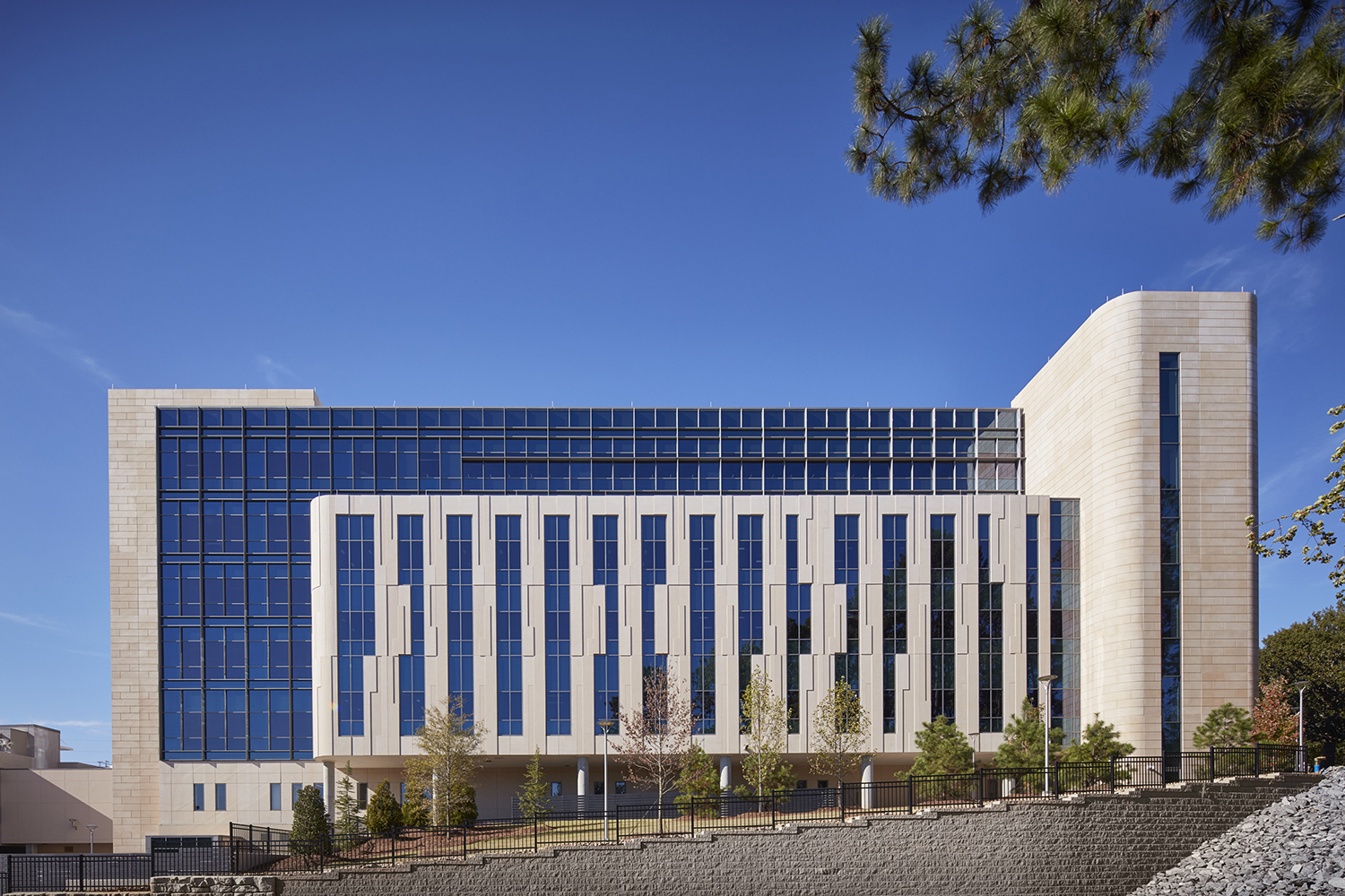 Top 130 Hospital Architecture + AE Firms for 2022 Emory Executive Park Musculoskeletal Institute in Brookhaven, Ga., designed by HKS