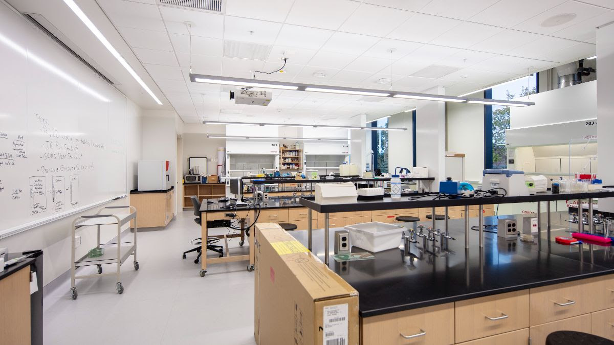 Interdisciplinary Science Center lab space