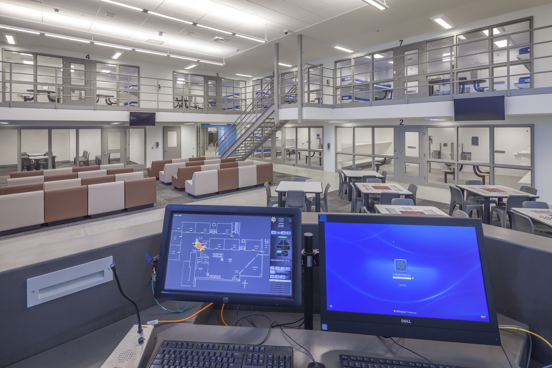 Layton - Maple Street Correctional Center_Redwood City_CA_02-12101_Interior_Security