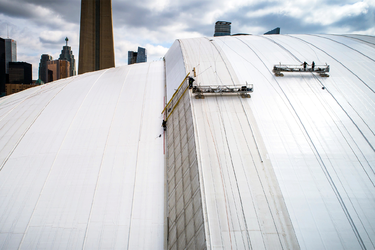 For the Rogers Centre vinyl roof replacement, Sika Sarnafil’s roofing “take back” program reduced the waste generated.
