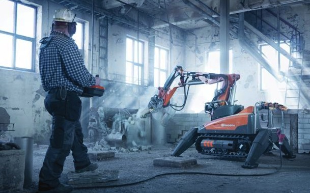 Husqvarnas DXR140 demolition robot in action. The robot shown here is controlle
