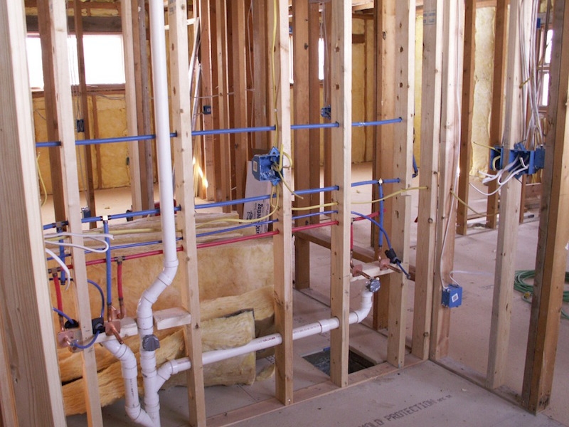 New wall system eliminates the need for most studs | Building Design Plumbing And Electrical In Same Wall Cavity