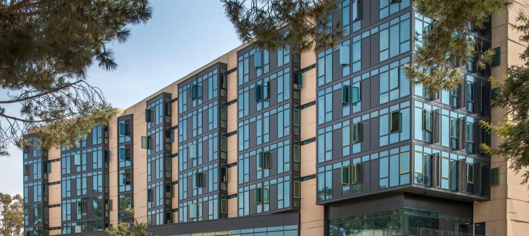 University of California, Irvine’s (UCI) living-learning community Middle Earth Expansion features Solarban® R67 (formerly Solarban® 67) Solexia® glass by Vitro Architectural Glass.
