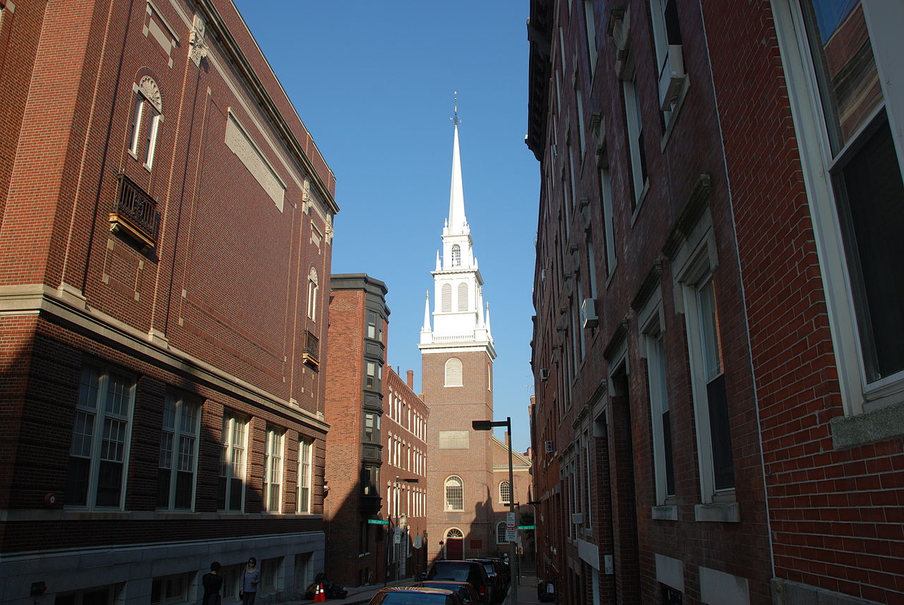 Boston’s energy reporting law shows older buildings more efficient than post-1950 structures
