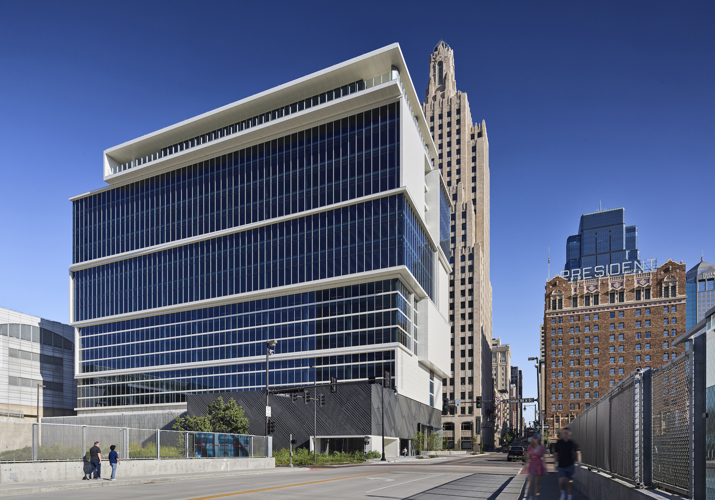 Top 35 Engineering Architecture Firms for 2023 Photo: Kansas City, Mo.’s newest downtown high-rise office tower, 1400KC, sits above a cleverly disguised parking structure