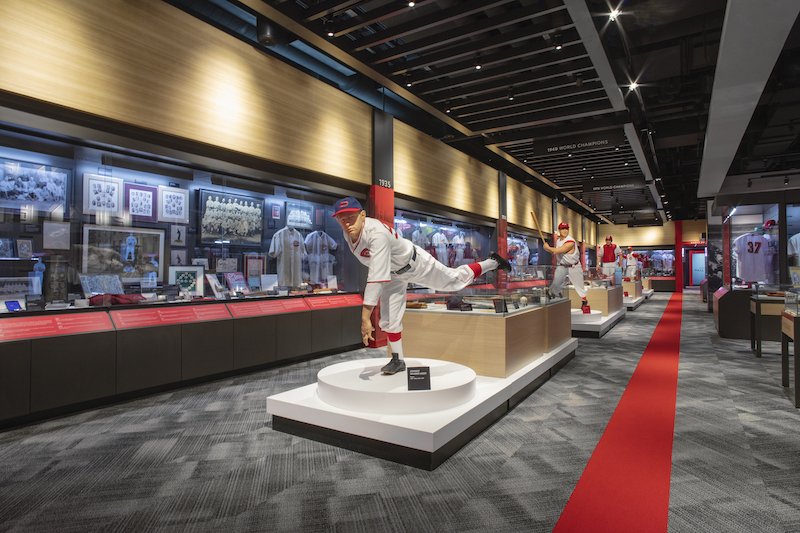 A statue in the Reds Hall of Fame and Museum