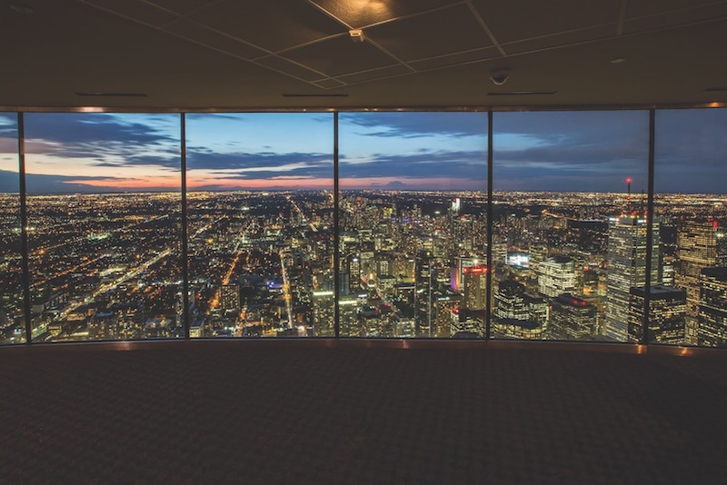 Toronto S Cn Tower Improves Views With Floor To Ceiling Dynamic Glass Windows