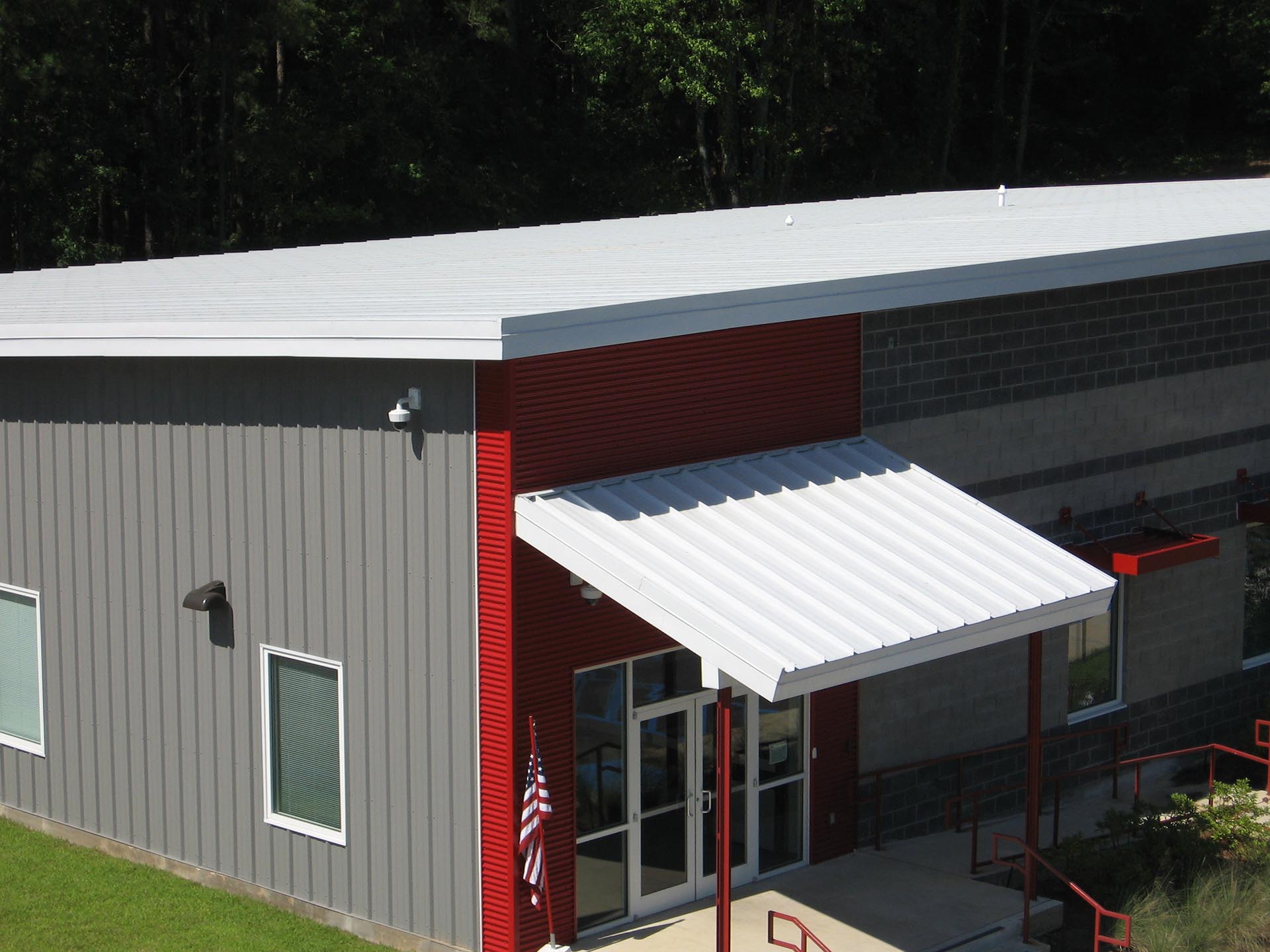 Architects, tap into the expertise of your metal roof manufacturer