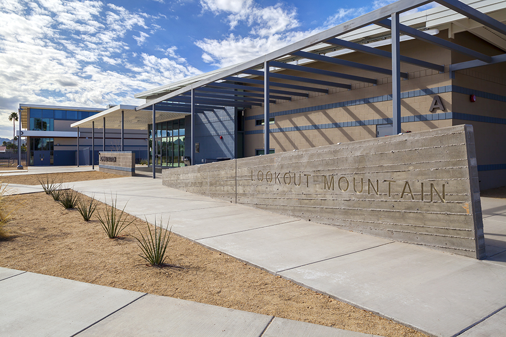 Lookout Mountain Elementary School, Phoenix, Ariz. Photo: courtesy Adolfson & Pe