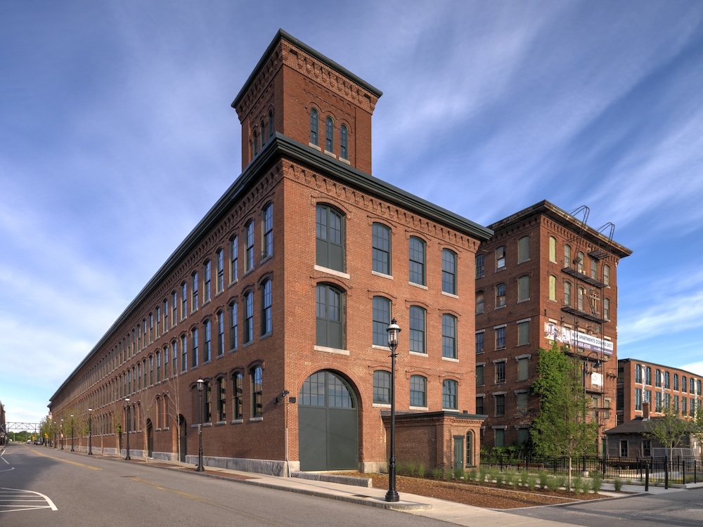 The Architectural Team redesigned old textile factory for multifamily use
