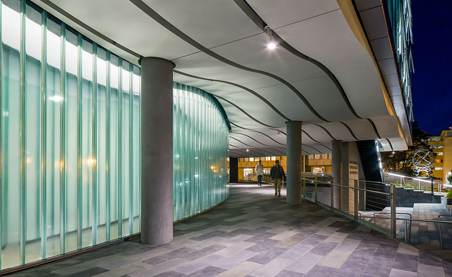 Channel glass exterior faade. Photo: Technical Glass Products/NBBJ