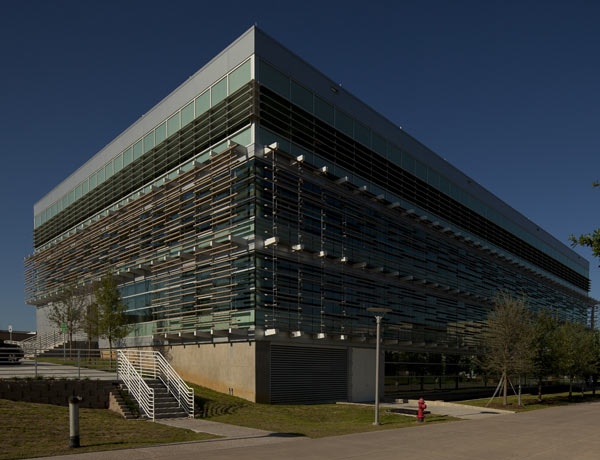 University of Texas at Dallas USGGBC Green Schools 2011