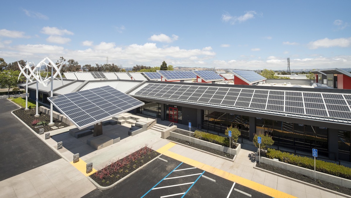 Training center for electricians in L.A. focuses on net zero technologies