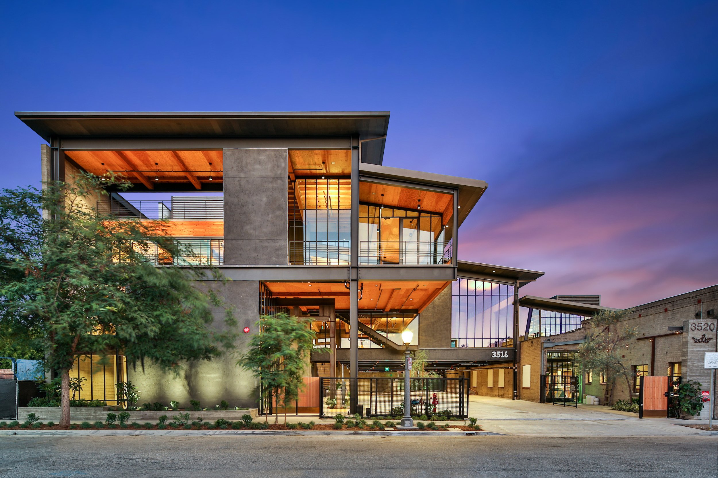 In Southern California, a former industrial zone continues to revitalize with an award-winning office property Photo: Patrick Tang, Take Flyt Imaging