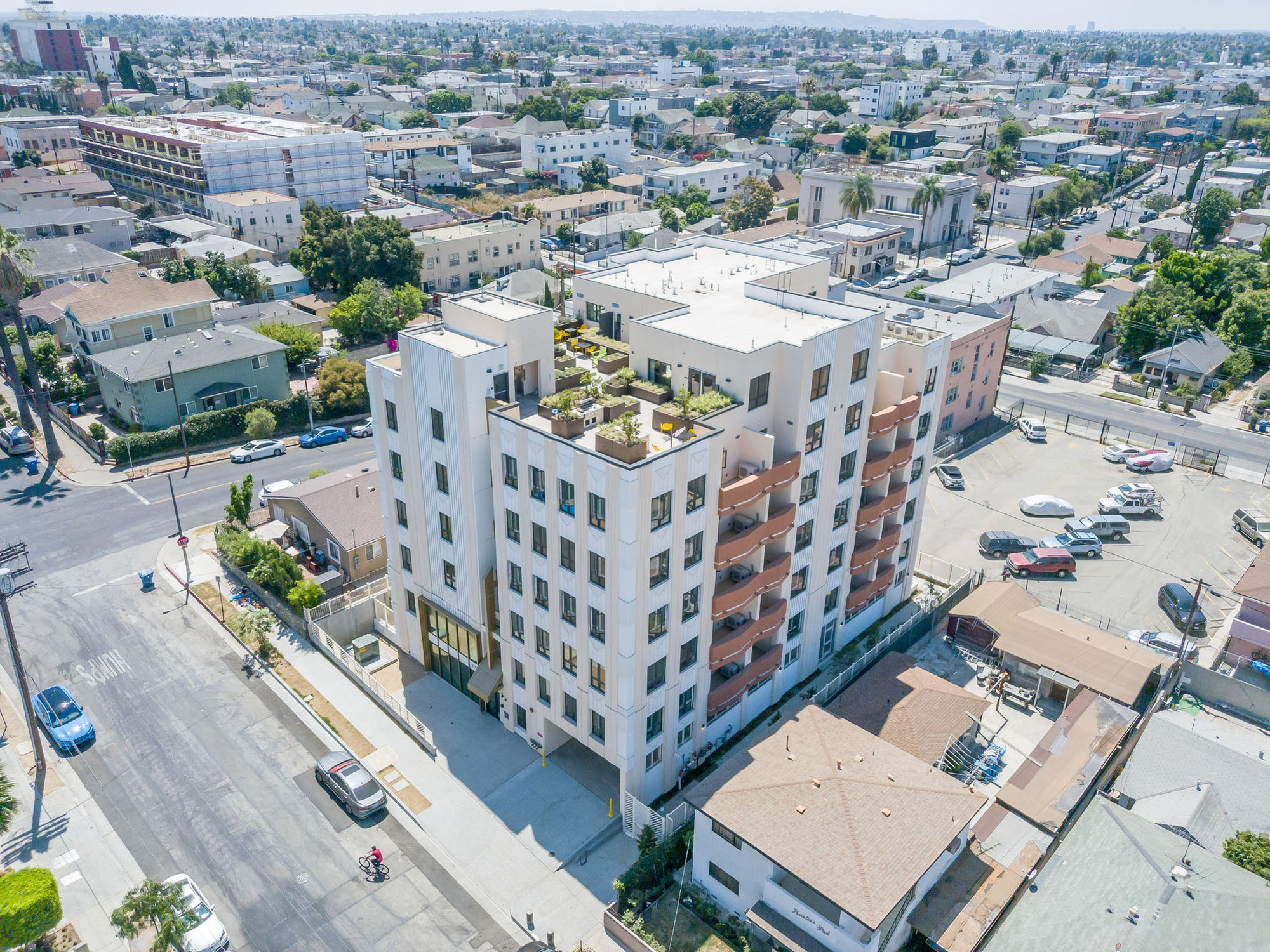 Affordable housing project complete in Los Angeles