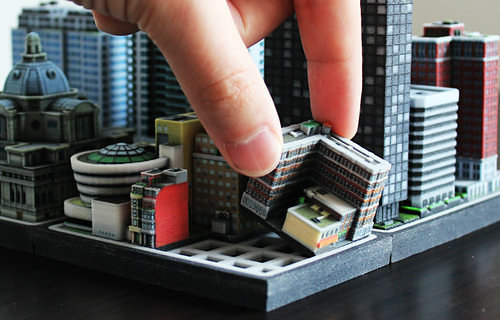 Toy around with Ittyblox's ultra-detailed building blocks