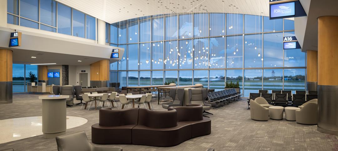 Gerald R. Ford International Airport Phase 1 of expanded Concourse A Interior 6, © Peter McCullough Photo courtesy HKS