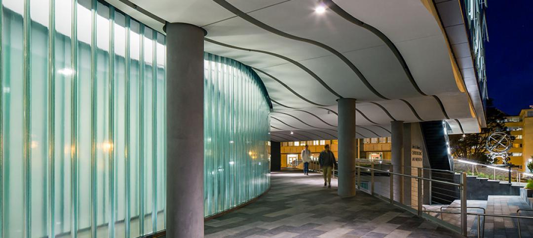 Channel glass exterior faade. Photo: Technical Glass Products/NBBJ
