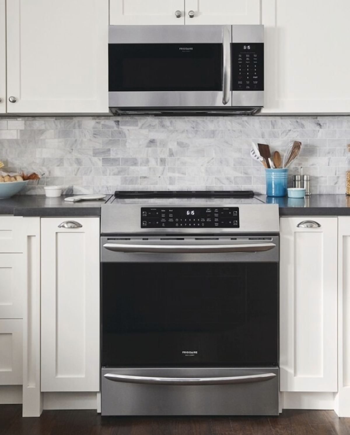 Frigidaire Gallery 30-inch front-control range